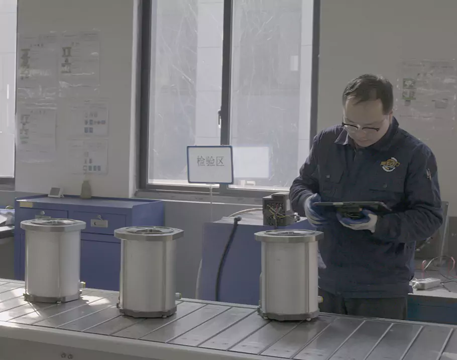 اعلی کارکردگی اور توانائی کے تحفظ کے دور کی قیادت کرنے والی بنیادی ڈرائیونگ فورس